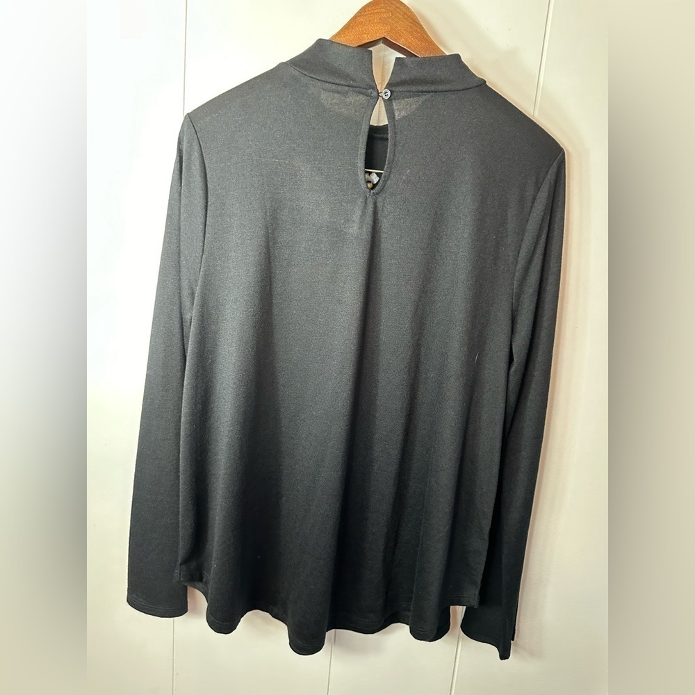 NWT Loft Black Long Sleeve Top with Floral Embroidery Women’s Size Large - Picture 5 of 12